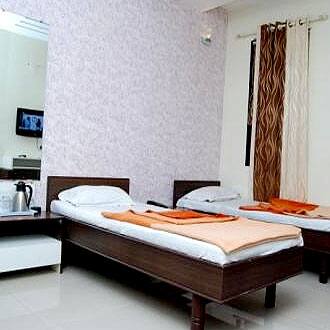 Hotel Radiant, Ahmedabad 2